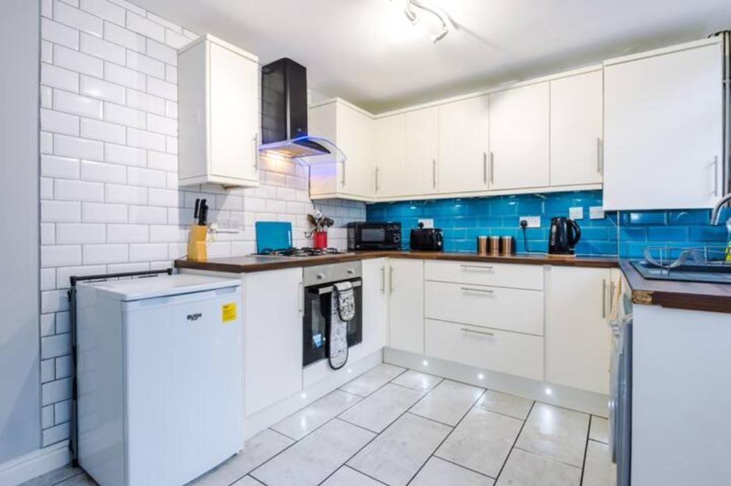 Anfield House 2 Bedroom 2 Mins From Anfield Stadium Sleeps 7 Liverpool Exterior photo